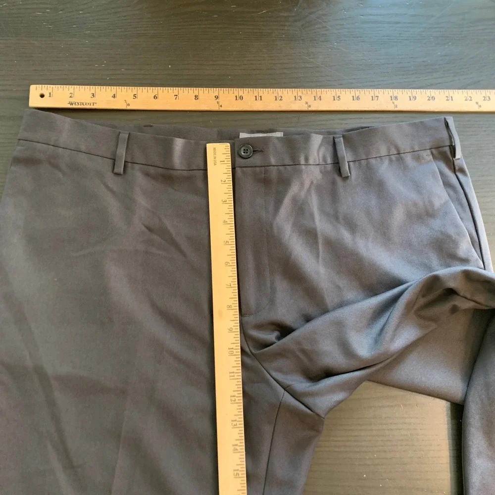 Dockers Mens Straight Fit D2 Flat Front Dress Pants Dark Gray 42x30 Charcoal